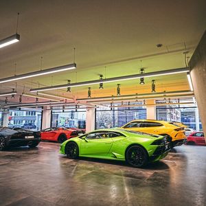 (Automobili Lamborghini)