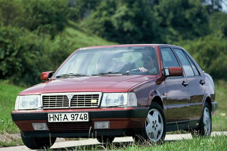 Bollernde Ferrari-V8 trugen dagegen die optisch schlichten Lancia Thema 8.32 ab 1986 unter der Haube. (Foto: Lancia)