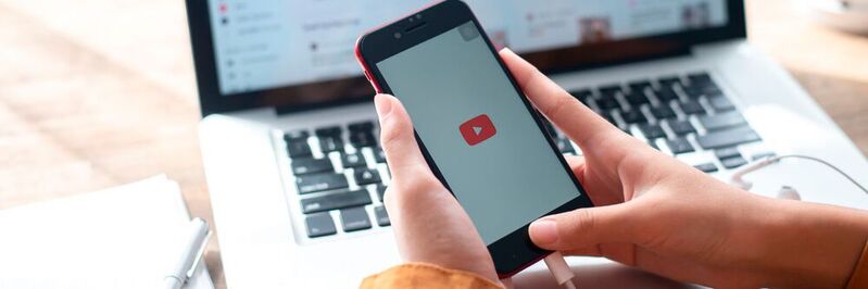 Durch das neue Health-Label von YouTube sollen Menschen per Mausklick an verlässliche Gesundheitsinformationen kommen