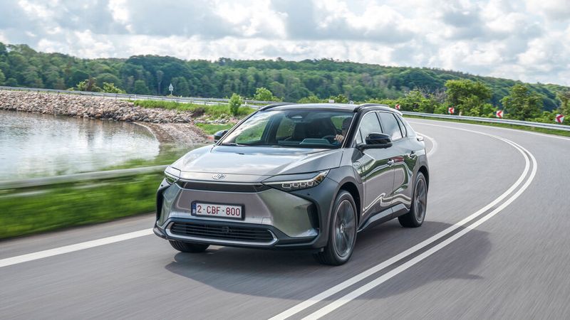 Der Toyota bZ4X macht Anfang 2023 seinen zweiten Anlauf. (Bild: Toyota)