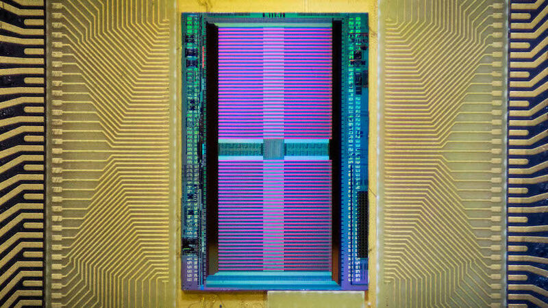 The electronic chip uses the same fabrication technology as computer microprocessors.  (Harvard SEAS)