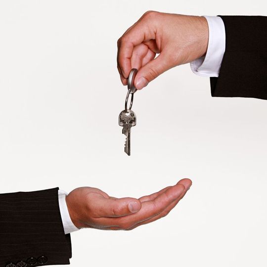 Passkey-Profil in Entra ID ersetzt FIDO2-Einzelkonfiguration durch strukturiertes Modell mit „passkeyType“.(Bild: ©  shoot4u - stock.adobe.com)