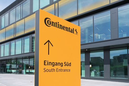 Continental rechnet für dieses Jahr mit einer Margenerholung in seinem Autozuliefergeschäft – unter anderem aufgrund der Stellenstreichungen.(Bild:  Continental AG)