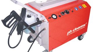 Das Reinigungsgerät 1000 SRE zur Niederdruck-Heißreinigung von Maschinen. Bild: PH-Cleantec (Archiv: Vogel Business Media)