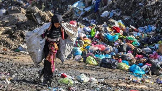 In order to ensure that such a sight is hardly seen anymore, the EU introduced the Supply Chain Due Diligence Act. However, companies were not really in favor of it. Now the European Parliament has voted to significantly weaken it.(Image: Unicef)