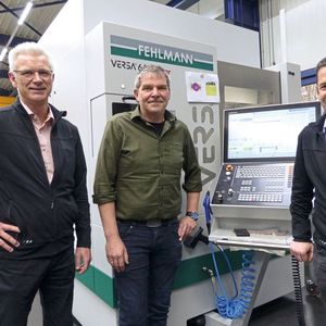 Peter Potjans, Ralf Kahlen und Alain Strebel (v. l.): „Entscheidend ist, dass die Präzision und Qualität wesentlich schneller herstellbar sind. Mit diesem geringeren Aufwand ist das doch auch betriebswirtschaftlich ein Vorteil.“(Bild:  Fehlmann AG)