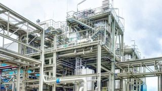 The site’s new production process will improve the ecological footprint of every ton of chlorine produced in Ibbenbüren by 25 to 30 %. (Akzo Nobel Specialty Chemicals)