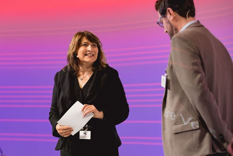 Der EMS-Tag 2024 in Würzburg bringt die Branche an einen Tisch, an dem Ideen und Lösungsansätze für Multikrisen diskutiert werden. (Bild: Stefan Bausewein)