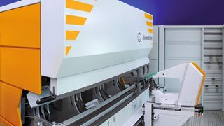 Bild 1: Das Mini-Bend-Center ist speziell für kleine Stanz- und Laserteile geeignet.  (Bild: RAS)