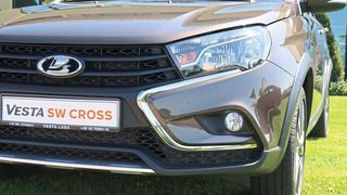 Mit dem Vesta SW Cross kombiniert Lada Lifestyle und Offroad-Eigenschaften mit einem erschwinglichen Preis. (Bild: Grimm / »kfz-betrieb«)