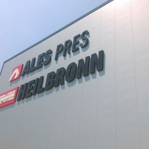 Beim Neubau von Ales Pres in Bursa zeigen das Unternehmen auch seine Partnerschaft mit der Heilbronn-Unternehmensgruppe.
