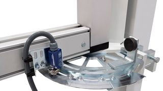 Der Begrenzer ist direkt mit der Kransteuerung verbunden. (J. Schmalz)