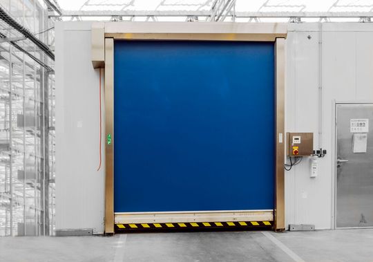 Das EFA-SRT EC mit Edelstahlzargen ist speziell für den Lebensmittelbereich gemünzt.(Bild:  Tomas Maly)