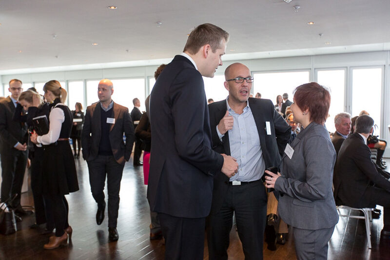 Intensive Gespräche in den Vortragspausen (Foto: Microsoft Deutschland GmbH)