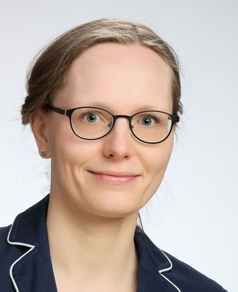 Franziska Roth (36) verantwortet die Bereiche Recht und Controlling. (Bild: Autobund)