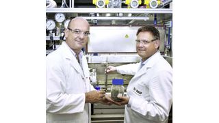 Die wissenschaftlichen Leiter des Bascat-Labors Prof. Dr. Matthias Drieß (TU Berlin, l.) und Dr. Frank Rosowski (BASF). (Bild: TU Berlin/PR/Jacek Ruta)