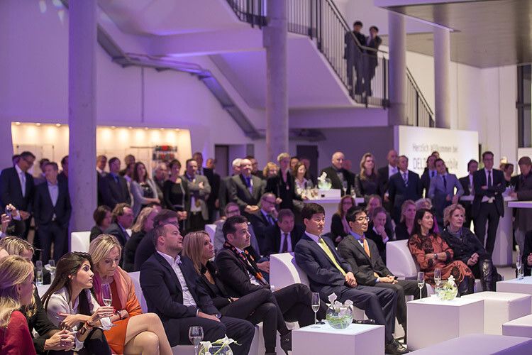 Zur Eröffnungsfeier waren zahlreiche Gäste geladen. (Foto: Hyundai)