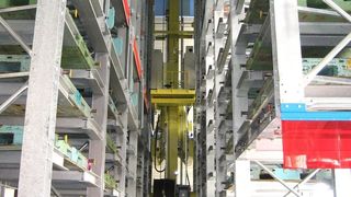 Das neue HRL im Bremer Mercedes-Benz-Presswerk bietet zusätzlichen Platz für 3700 t Blechplatinen. (Bild: Vollert)