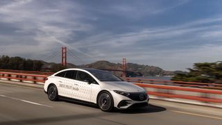 Mercedes darf in Kalifornien bereits hochautomatisiert fahren. (Bild: Mercedes-Benz AG)