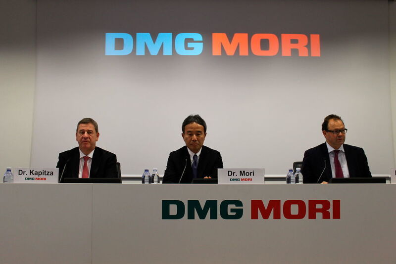 Dr. Masahiko Mori, president of DMG Mori Seiki Co (right) and Dr. Rüdiger Kapitza, chairman of the Executive Board of DMG Mori Seiki AG, at the DMG Mori press conference in Milan on 5 October 2015; the company was showcasing 10 world premieres. (Schulz)