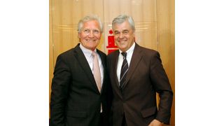 Prof. Dr. Peer Witten, Logistik-Initiative Hamburg (l.) und Frank Horch, Behörde für Wirtschaft und Arbeit Hamburg, freuen sich über die positive Stimmung in der Hansestadt. Bild: Logistik-Initiative Hamburg (Archiv: Vogel Business Media)
