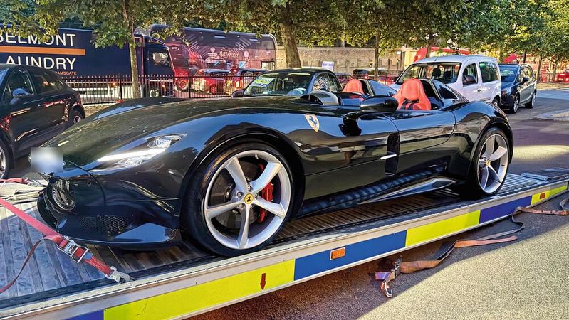 Die Londoner Polizei geht rigoros gegen Verkehrssünder vor. Unter den betroffenen Fahrern war der Halter eines Ferrari Monza SP2.(Bild:  Metropolitan Police London)