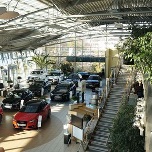 (Audi-Zentrum Dresden)