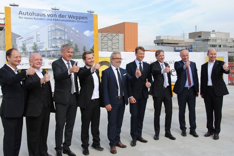 Alles paletti: Die Teams von Renault Deutschland und der „Von der Weppen