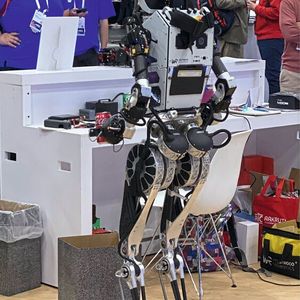 Le robot humanoïde Themis en action lors du 3DEXPERIENCE WORLD 2026 à Houston.(Source :  Marina Hofstetter)