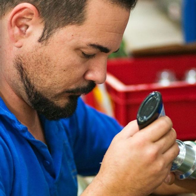 Instagram_Montagemitarbeiter ()