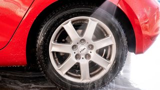 Der DAT-Report gibt einige interessante Fakten zum Waschverhalten von Fahrzeugbesitzern preis. (DAT)