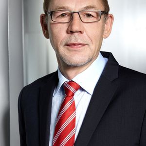 Dr. Robert Gereke ist vom Aufsichtsrat zum neuen Vorstandsvorsitzenden benannt.
