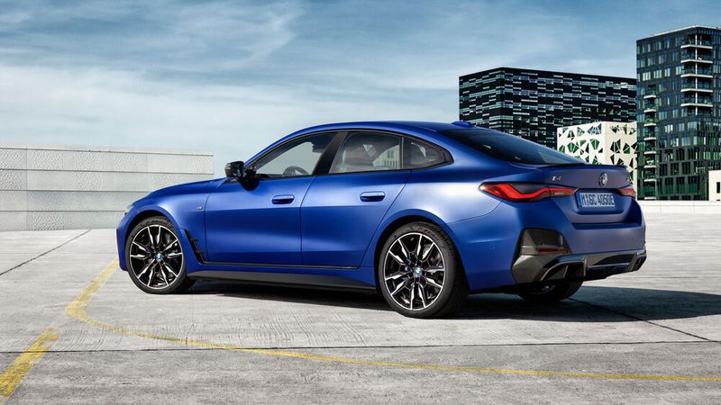 Die sportliche Variante kostet mindestens 69.900 Euro. (BMW)