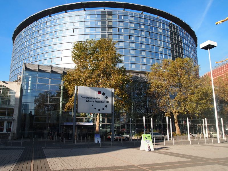 Das Congress Center der Messe Frankfurt mit dem jährlich wiederkehrenden SNIA-Event SNW. Der nächste Termin wurde auf den 29. und 30. Oktober 2013 terminiert.  (Rainer Graefen)