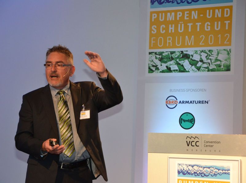 Manfred Thamm, Bayer Schering Pharma Manfred Thamm von Bayer Pharma betonte in seinem Vortrag: „Uns als Betreiber ist es extrem wichtig, dass wir in engem Kontakt mit dem Hersteller stehen. Wenn ich keine Qualität fordere, bekomme ich auch keine Qualität geliefert.“ (Bild: PROCESS)