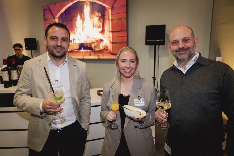 Beim Networking treffen Vordenker der Prozessindustrie auf innovative Lösungsanbieter. (Bild: Stefan Bausewein)