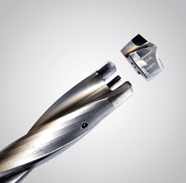 Bild 1: Kundenspezifischer Wechselkopfbohrer mit hartgelötetem PKD-Einsatz. (Bild: Kennametal)