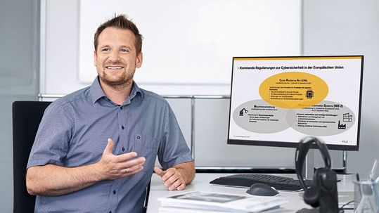 Matthias Kuczera, Standards Group bei Pilz Matthias Kuczera, Standards Group bei Pilz