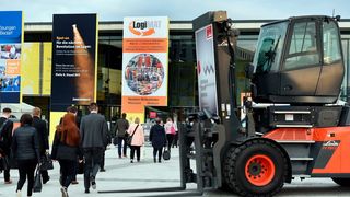 Ohne Antriebe kein Materialfluss im Unternehmen: Auf der Logimat präsentieren Antriebstechnik-Hersteller ihre Komponenten. (Nicolas Maack)