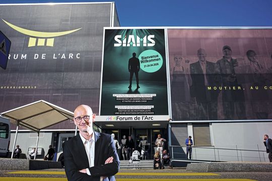 SIAMS-Messeleiter Pierre-Yves Kohler sagt: «Wir verkaufen keine Quadratmeter, sondern schaffen und fördern Begegnungs- und Geschäftsmöglichkeiten für unsere Kunden.»(Bild:  FAJI SA)