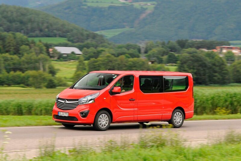 Dass man mit dem Vivaro ein ganzes Museum transportieren kann, steht außer Frage. (Opel)