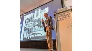 Andreas Notis, Vertriebsleiter DACH bei Bihler bei seinem Vortrag. (Bihler)