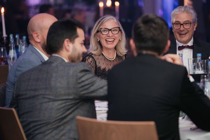 Die Spannung steigt – gleich werden die ersten Gewinner der IT-Awards 2025 ausgezeichnet. (Bild: Manuel Emme Fotografie)