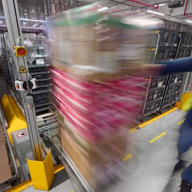 Ziel einer leistungsstarken Supply Chain: Die optimale Versorgung der Konsumenten mit Waren bei gleichzeitig höchster Wirtschaftlichkeit im gesamten Netzwerk. (Bild: Witron)