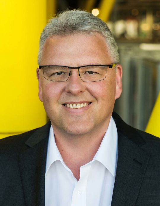 Artur Peplinski ist CEO bei Igus International und Sprecher der Geschäftsführung bei der igus SE & Co. KG.(Bild:  Igus)