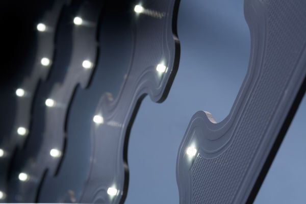 Die Lichtausbeute liegt bei 137 lm/W und der Lichtstrom bei 3130 lm bei der BackMatrix 49 Pro. (Bild: Lumitronix)