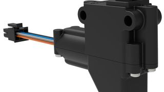 Der neue EM-05 Schnappverschluss der Serie 4 kombiniert einen elektronischen Verschluss mit
einem Sensor für die Fallenposition sowie einem Türsensor und ermöglicht damit eine einfache
Überwachung von Tür- und Verschlussstatus. (Southco)