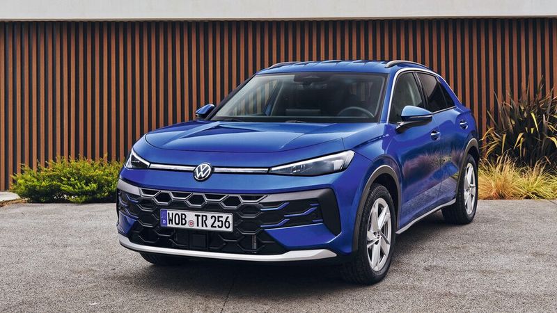 Platz eins unter den SUV-Modellen im Juli 2026: VW T-Roc mit 6.126 Neuzulassungen. (Bild: VW)