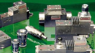 Bild 1: Komplett aus rostfreiem Stahl gefertigte, elektrohydraulische Ventile, die nicht nur für die Wasserhydraulik, sondern auch für Anwendungen in chemisch aggressiver Atmosphäre geeignet sind. (Archiv: Vogel Business Media)