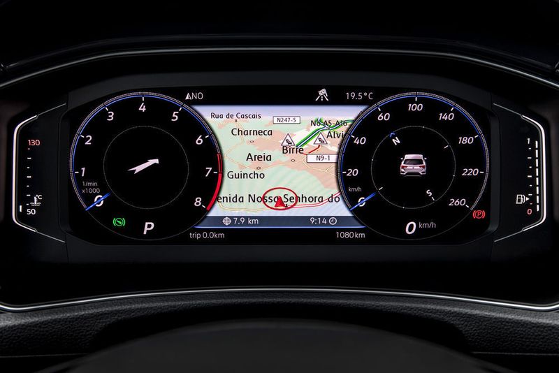 Der digitale Tacho (Aufpreis: 500 Euro) ermöglicht es, je nach Lust und Laune die Anzeigen zu verändern. (VW)